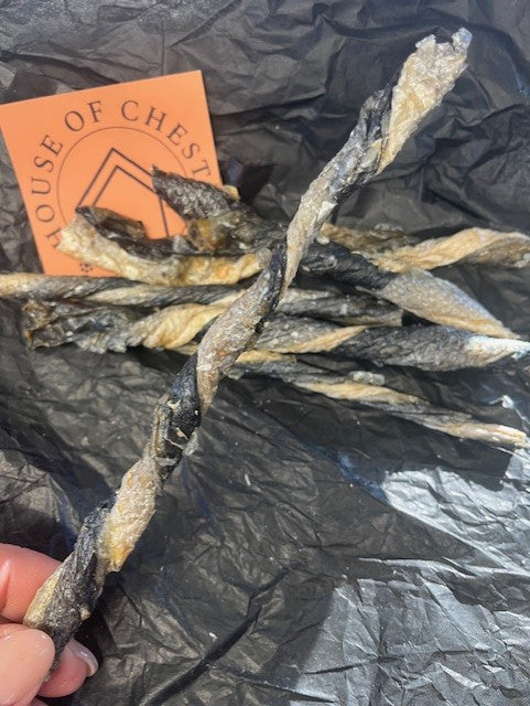 Salmon Skin Straw image 1