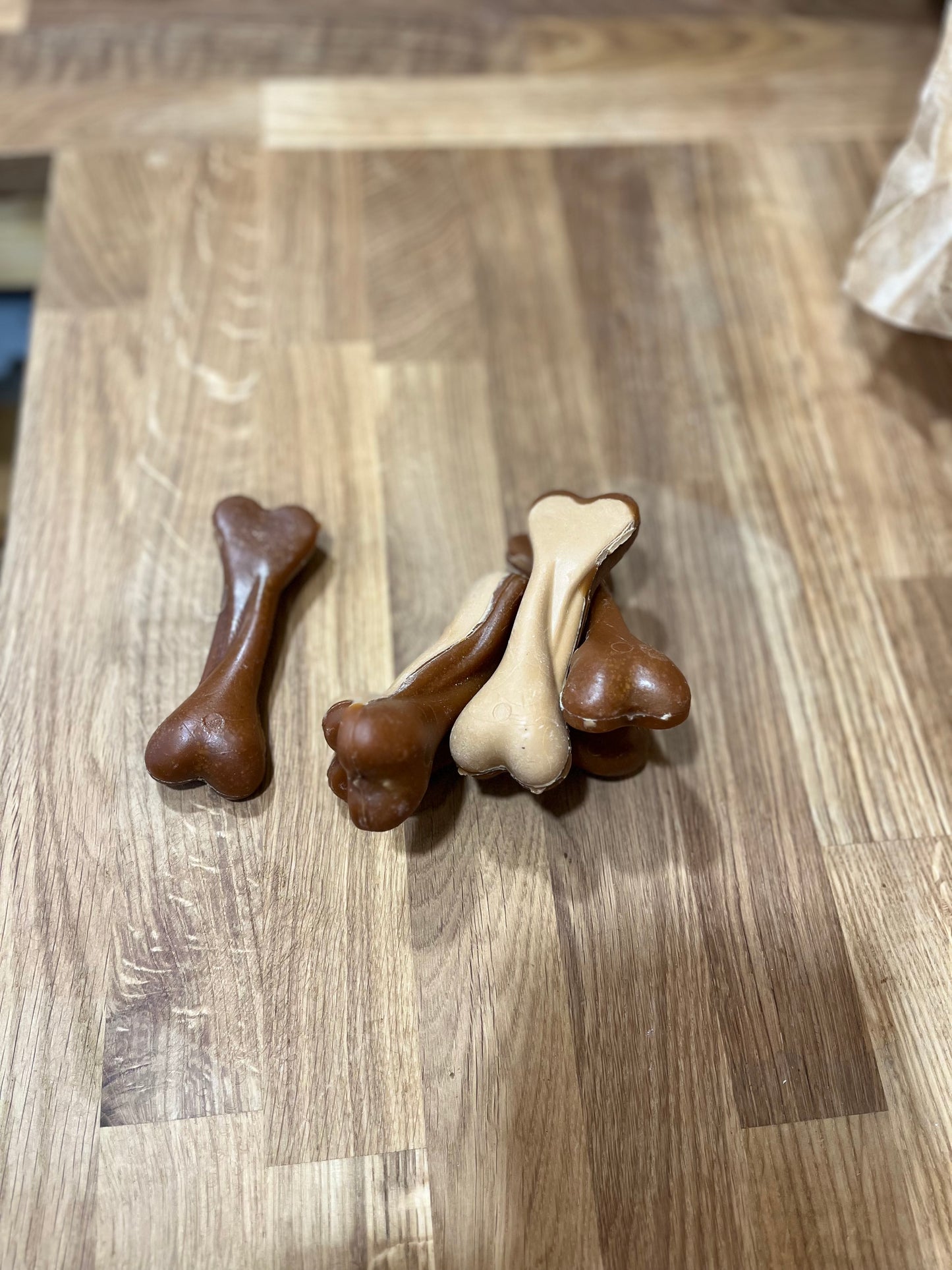 Veggie Peanut Bones